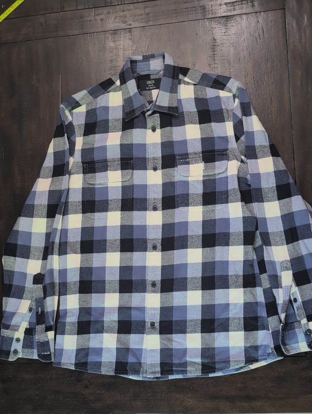 1901 Men’s Blue Plaid Flannel Button-Down Shirt – Size Medium